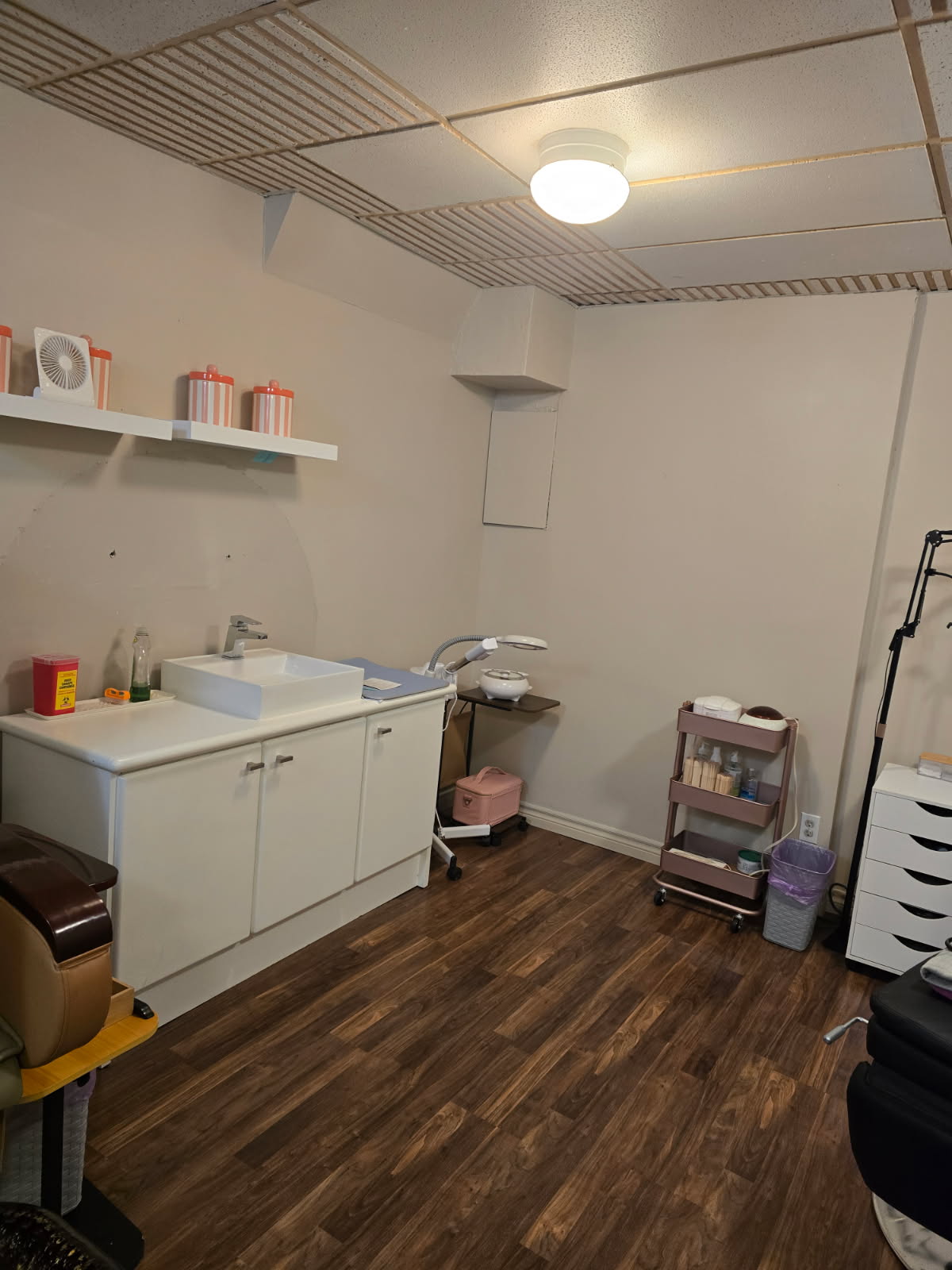 Private Radiance Beauty Bar treatment room